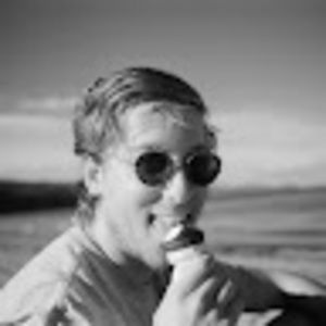 Meet your Posher, Elie